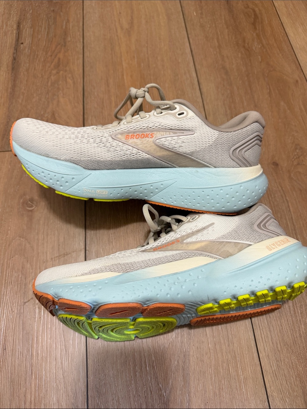 Brooks Women's Running Shoes - Picture 2 of 5